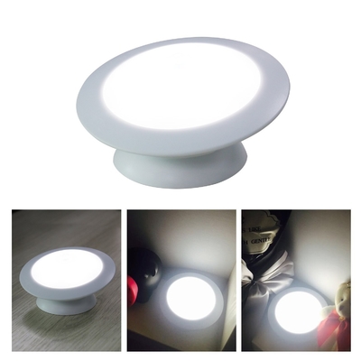 C.C. Rotatable sem corda 5.0V da luz da noite do detector de movimento com o sensor de movimento de PIR